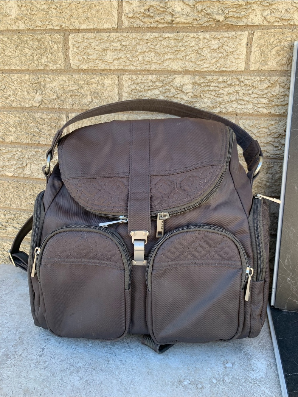 Travelon Anti Theft Multipocket Handcarry Travel